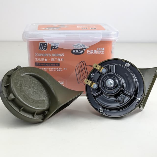 Sports 84c army  pop horn