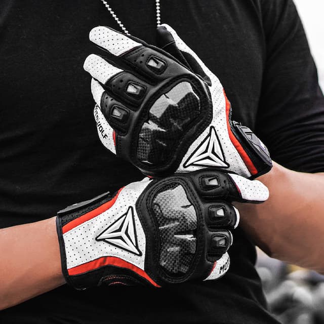 MOTOWOLF MDL0305 Classic Leather Racing Gloves – Premium Protection for Sport & Street Riders