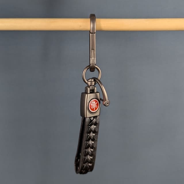 Beni Leather Bike Keychain for Yamaha, Suzuki and TVS